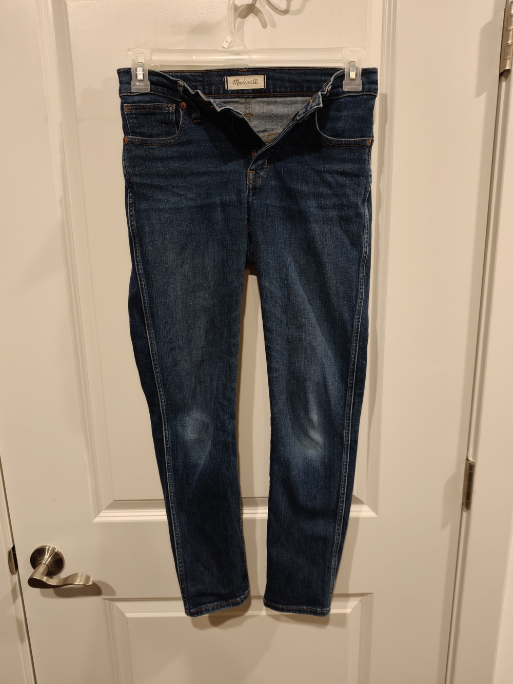 Madewell Women's Blue Jeans - Mid to Dark Wash - Slim Straight - Size 26